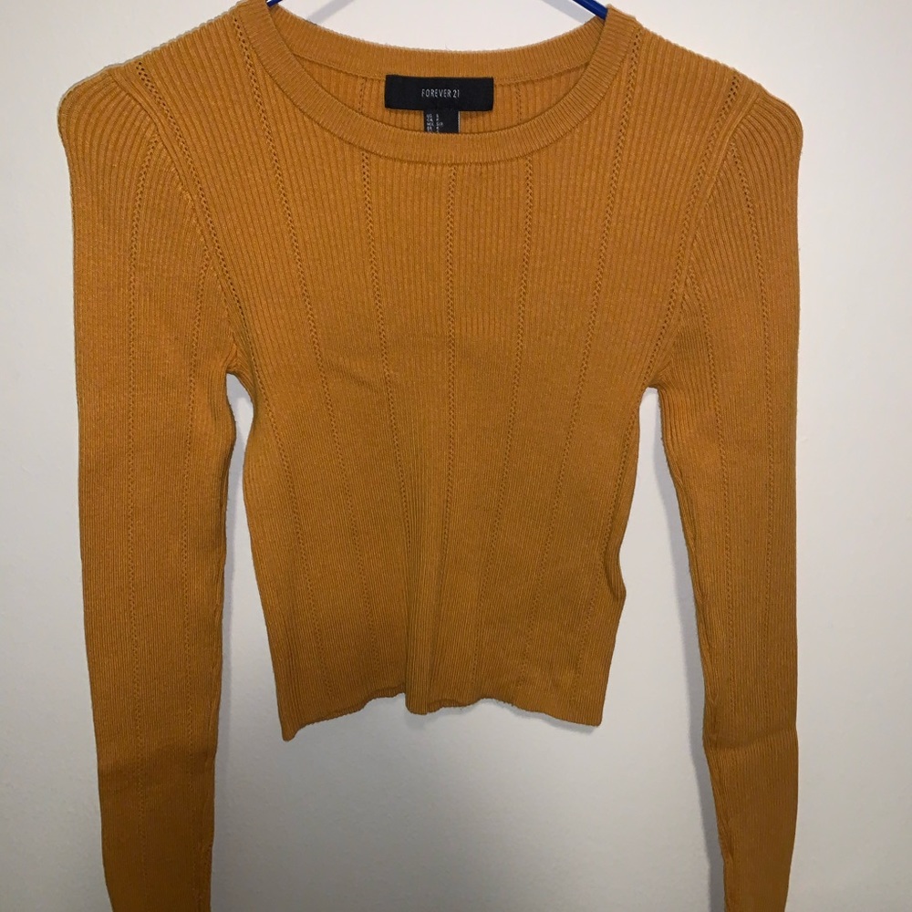 forever 21 woman’s tight long sleeve